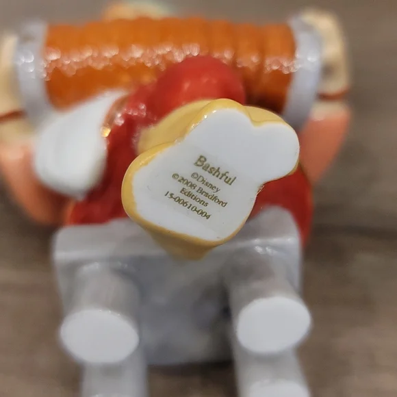 Bashful Bradford Exchange porcelain figurine. - Picture 5 of 5